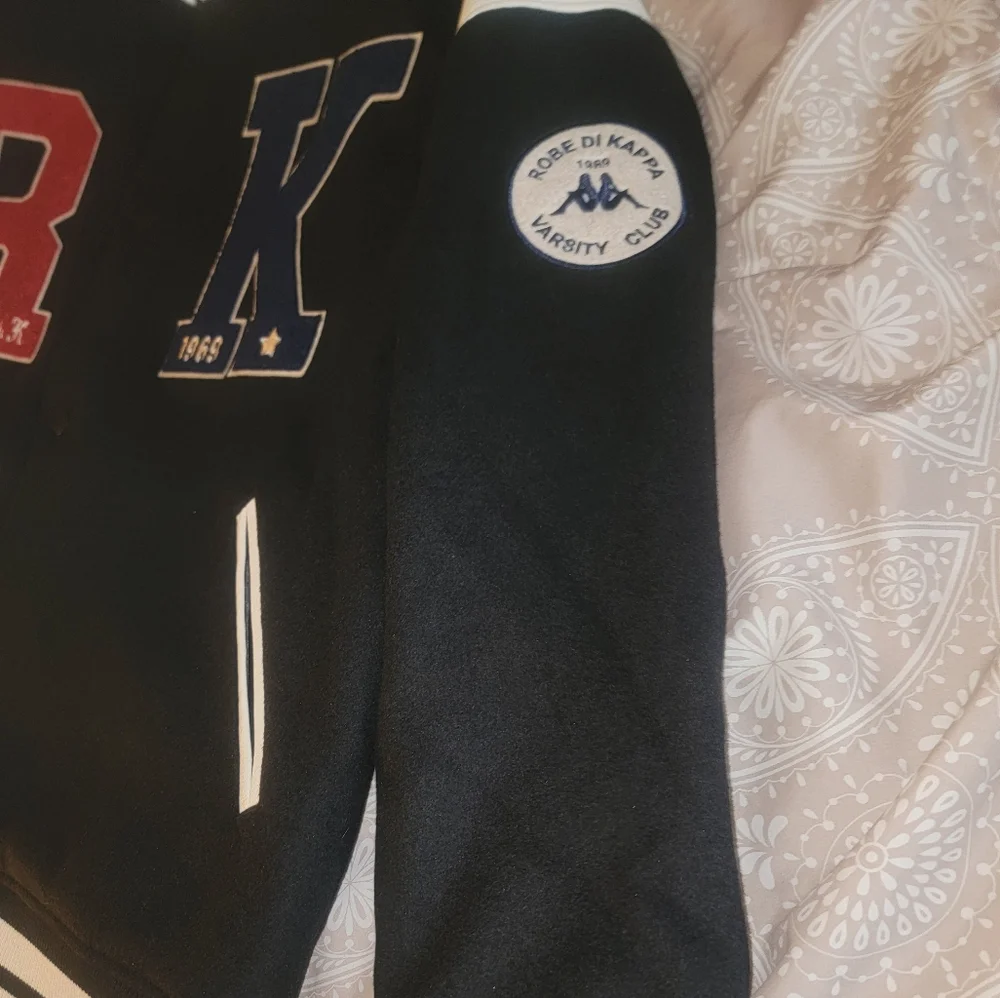 Jacket - Picture 2 of 4